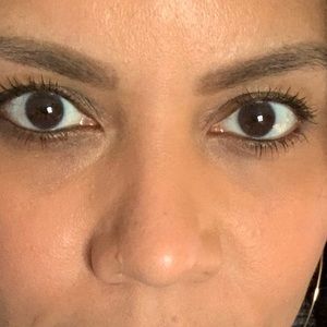 Meet your Posher, Zaina